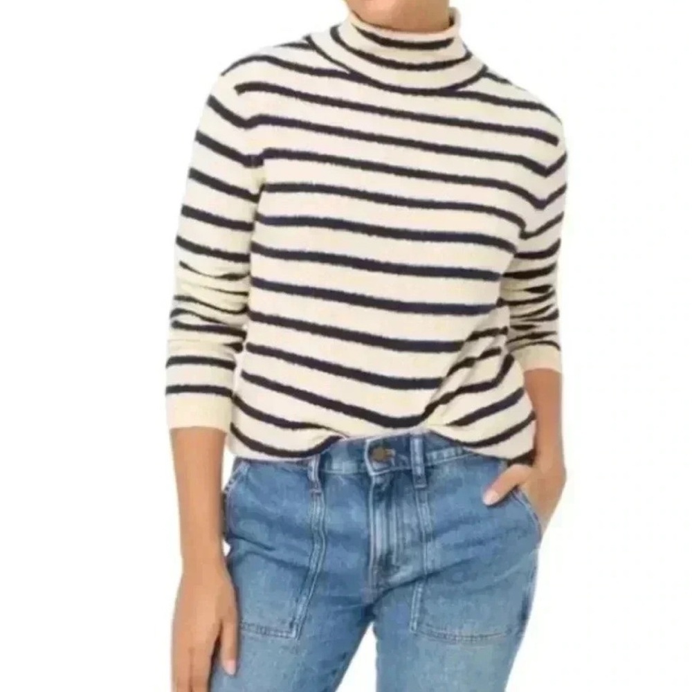 Striped Mock Roll-neck Sweater - Cream and Navy